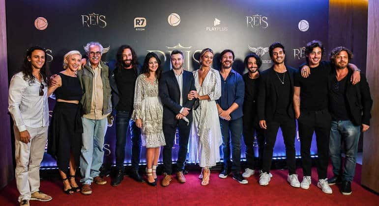 Equipe e elenco de 'Reis' se reuniram em São Paulo para contar as novidades da superprodução EDU GARCIA/R7