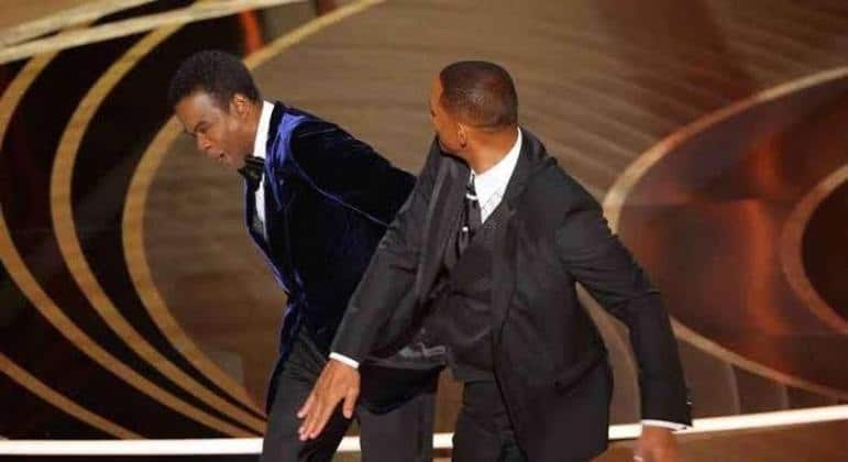 Will Smith deu tapa em Chris Rock ao vivo REPRODUÇÃO