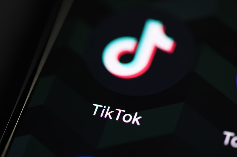 Governadores de quatro Estados já proibiram uso do TikTok em computadores e celulares do governo | Foto: Reprodução/Flickr